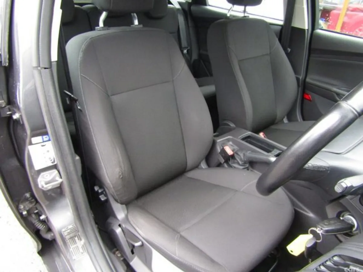 Ford Focus Hatchback, Diesel, 2016, Grey