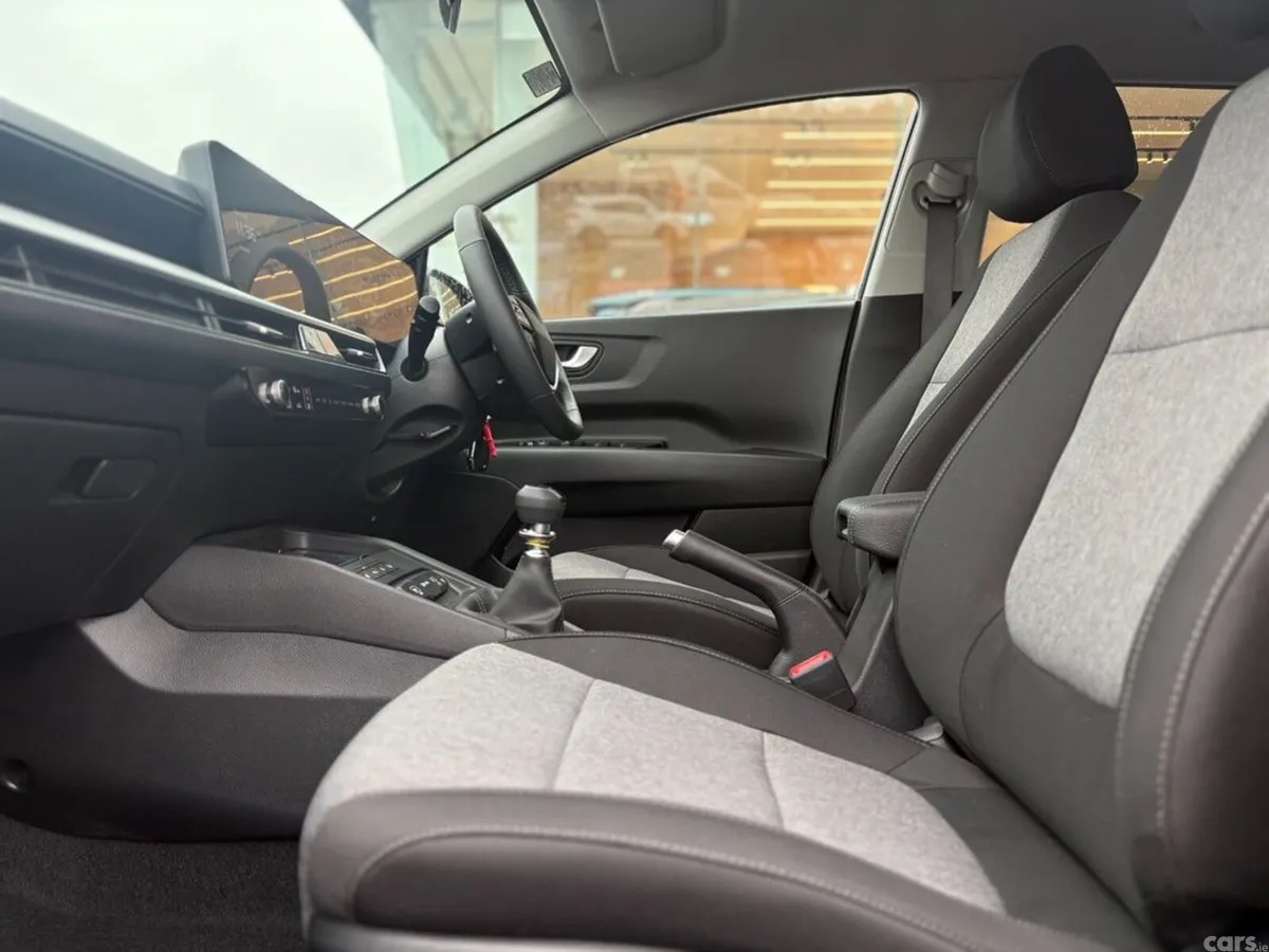 Kia Stonic Hatchback, Petrol, 2027, Black