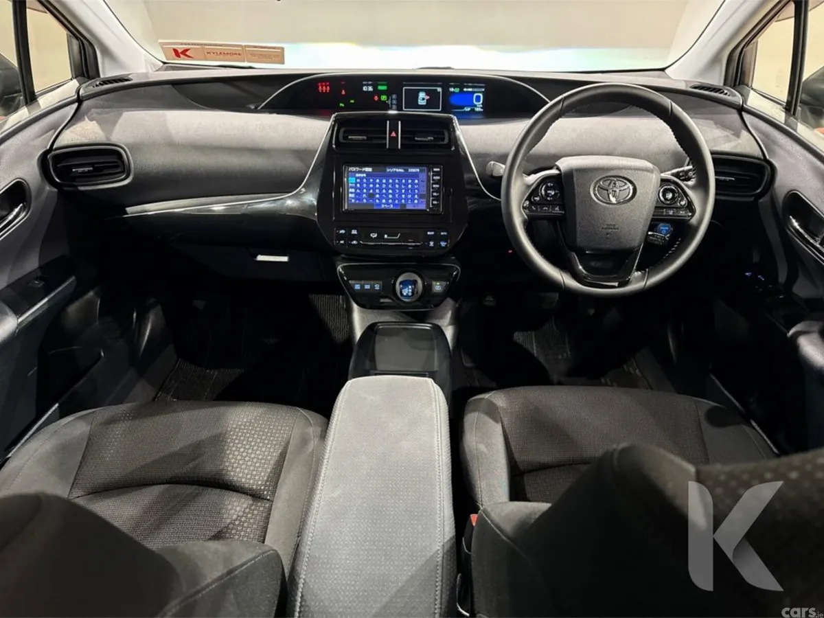 Toyota Prius Hatchback, Petrol Hybrid, 2022, White
