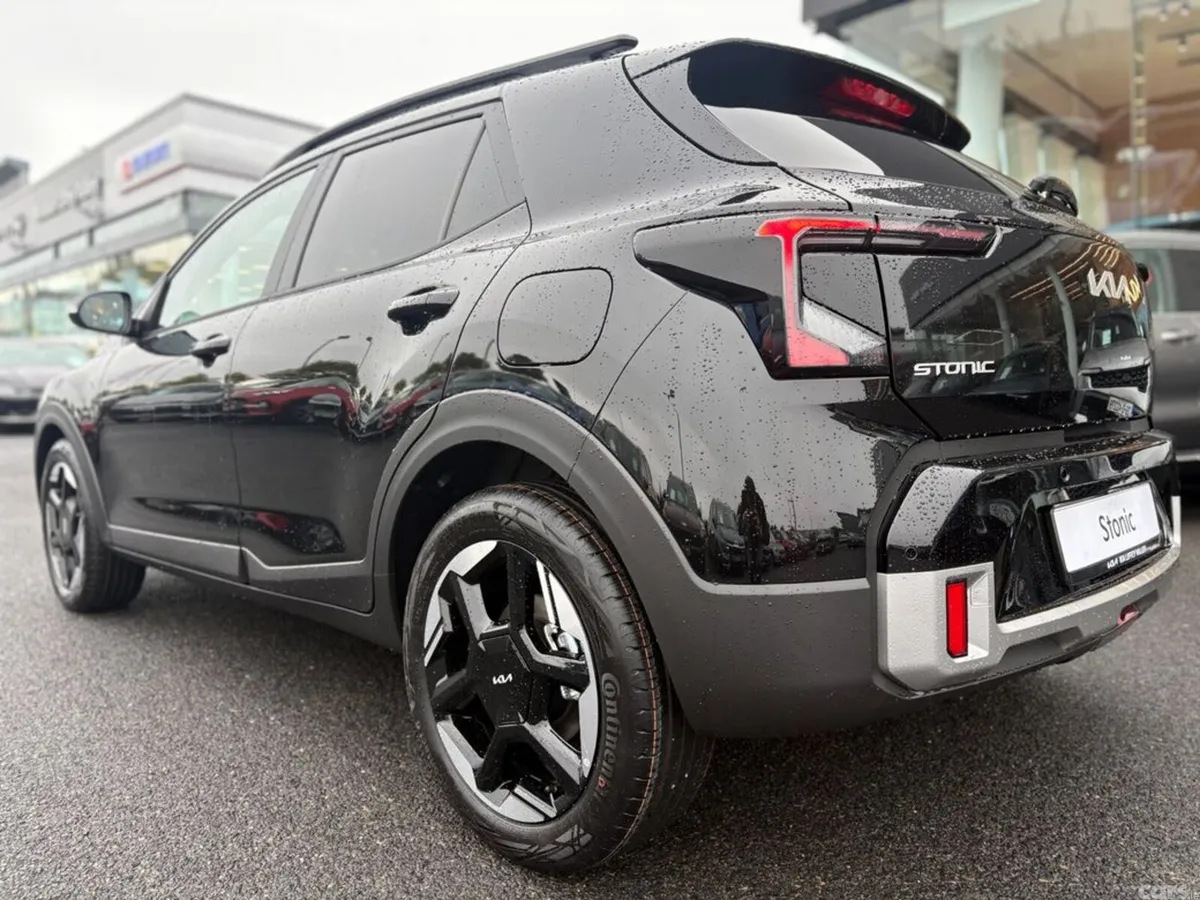 Kia Stonic Hatchback, Petrol, 2027, Black