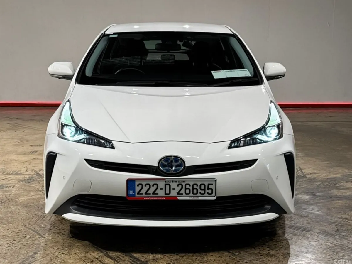 Toyota Prius Hatchback, Petrol Hybrid, 2022, White