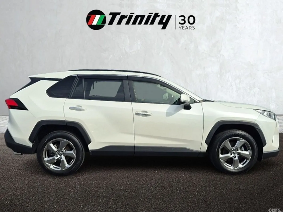 Toyota RAV4 SUV, Petrol Hybrid, 2021, White