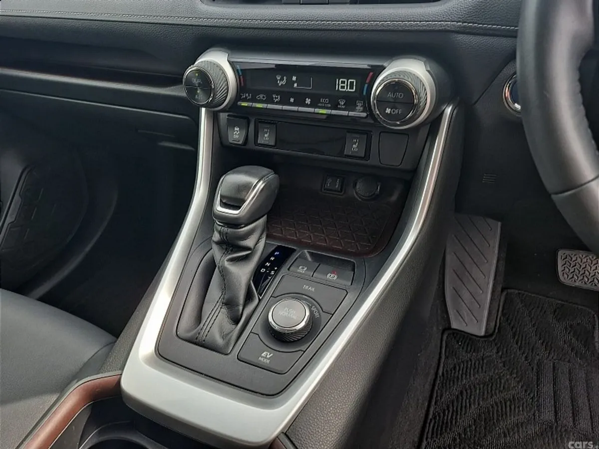 Toyota RAV4 SUV, Petrol Hybrid, 2021, White