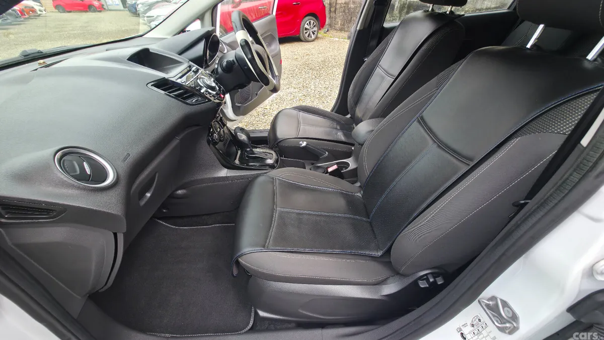 Ford Fiesta Hatchback, Petrol, 2016, White