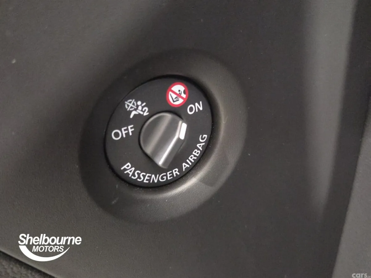 Renault Captur Hatchback, Petrol, 2026, Grey