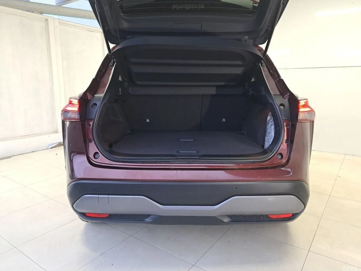 Nissan Qashqai SUV, Petrol Hybrid, 2024, Red