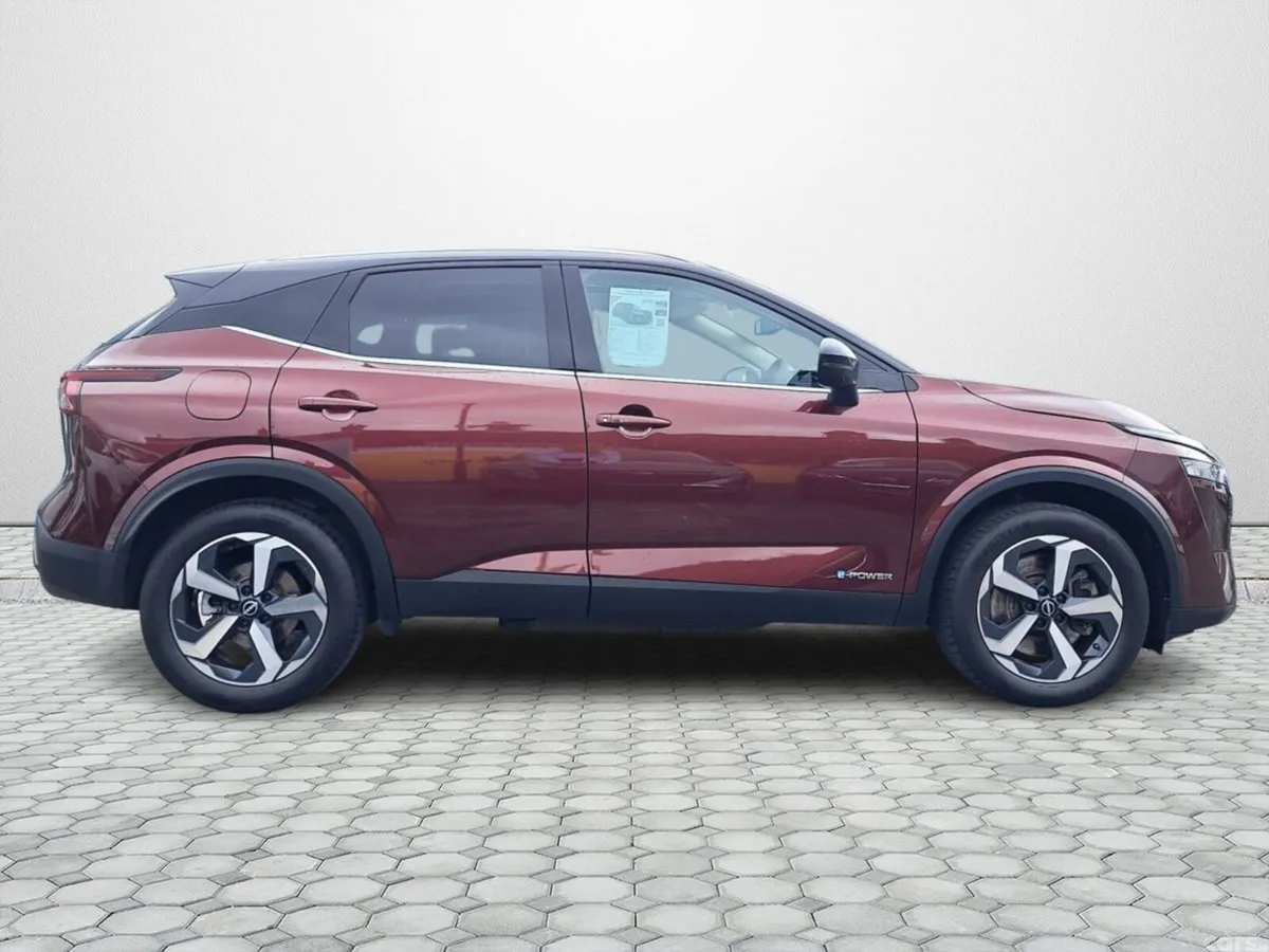 Nissan Qashqai SUV, Petrol Hybrid, 2024, Red