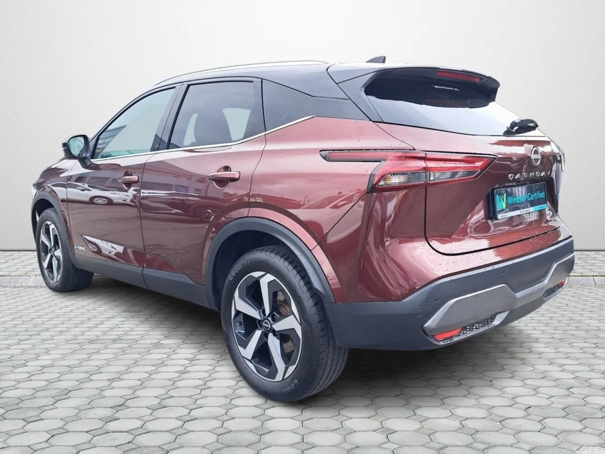 Nissan Qashqai SUV, Petrol Hybrid, 2024, Red