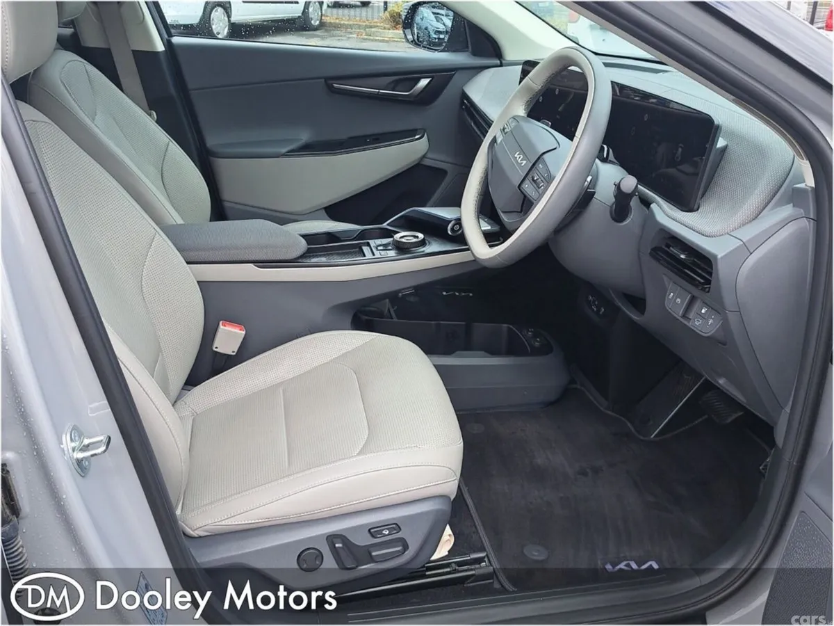 Kia EV6 MPV, Electric, 2026, Grey