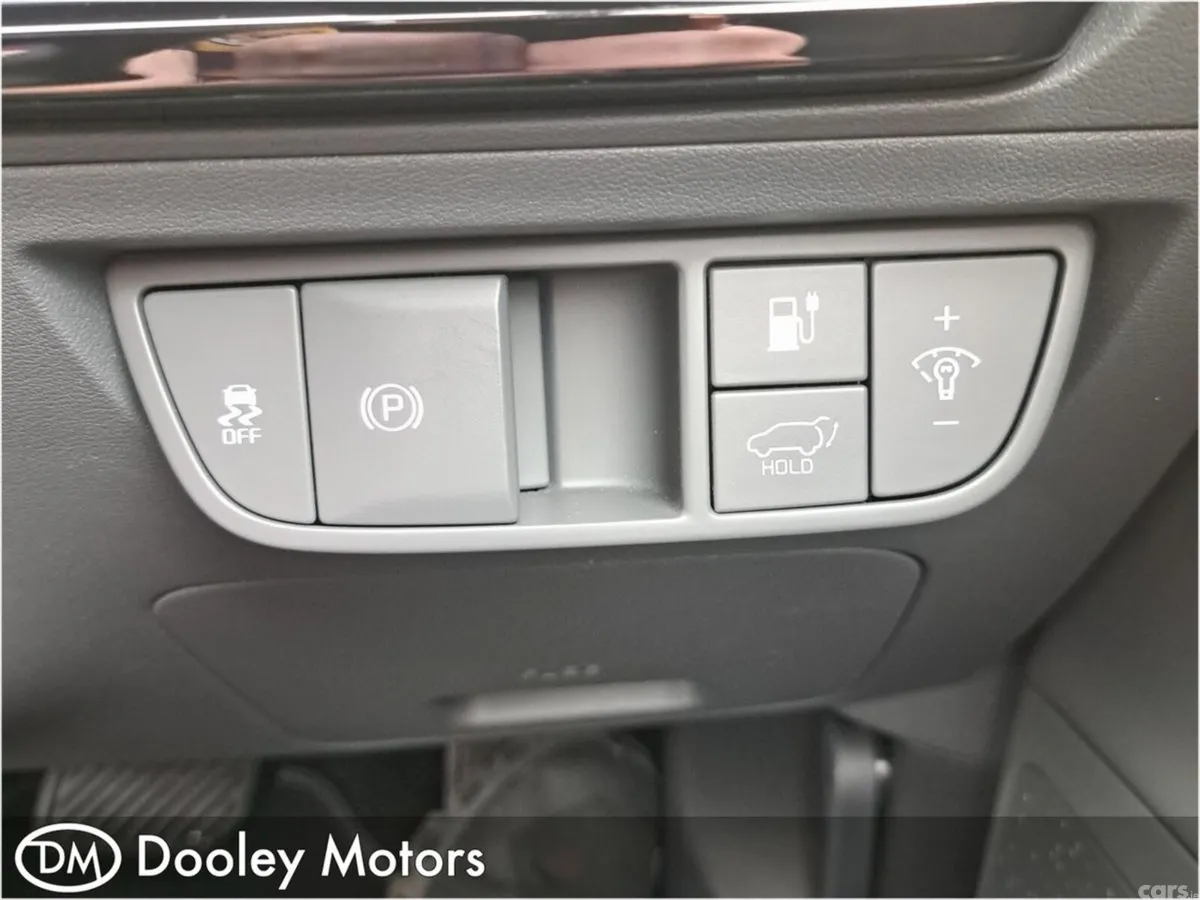Kia EV6 MPV, Electric, 2026, Grey