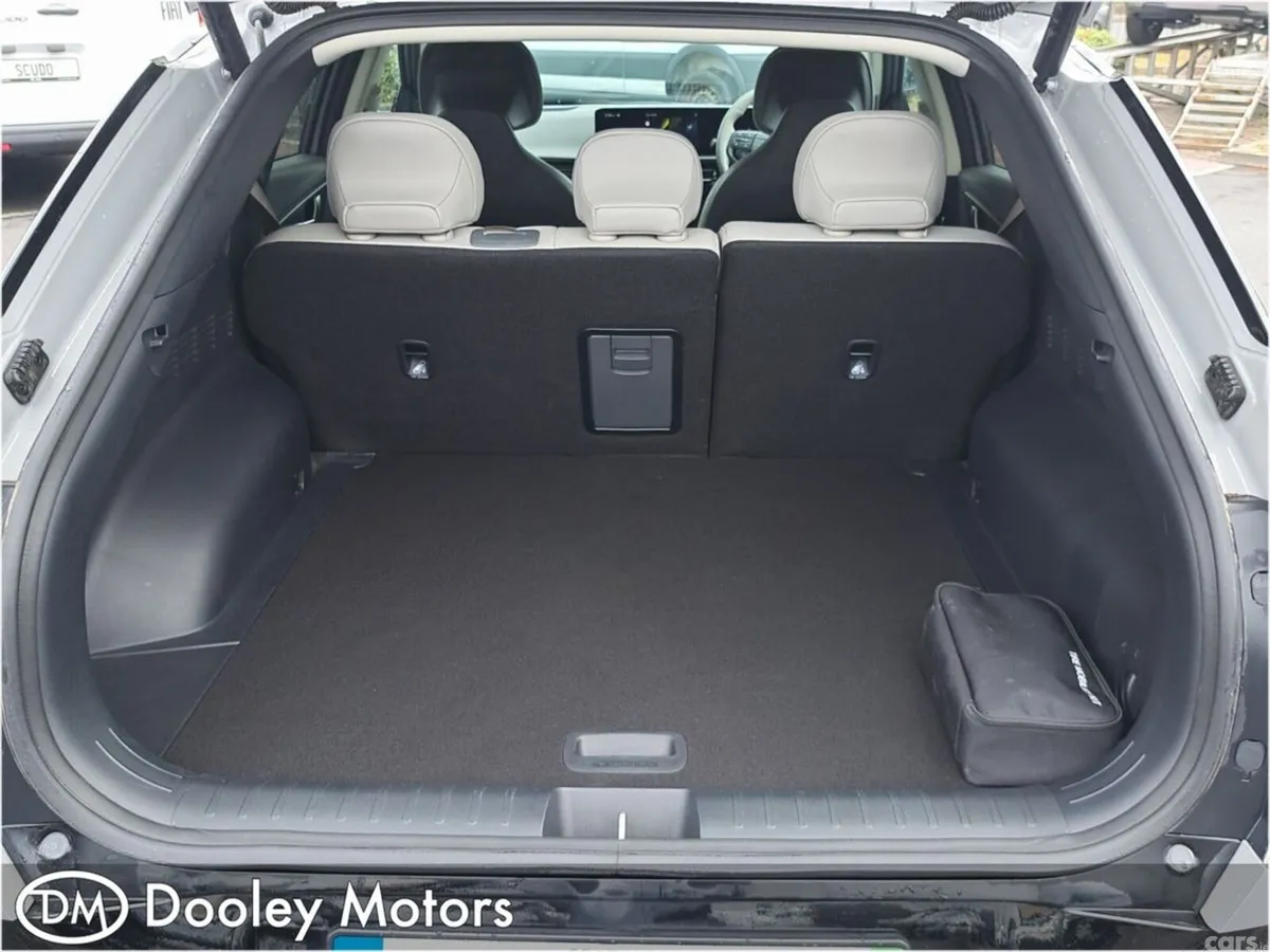 Kia EV6 MPV, Electric, 2026, Grey