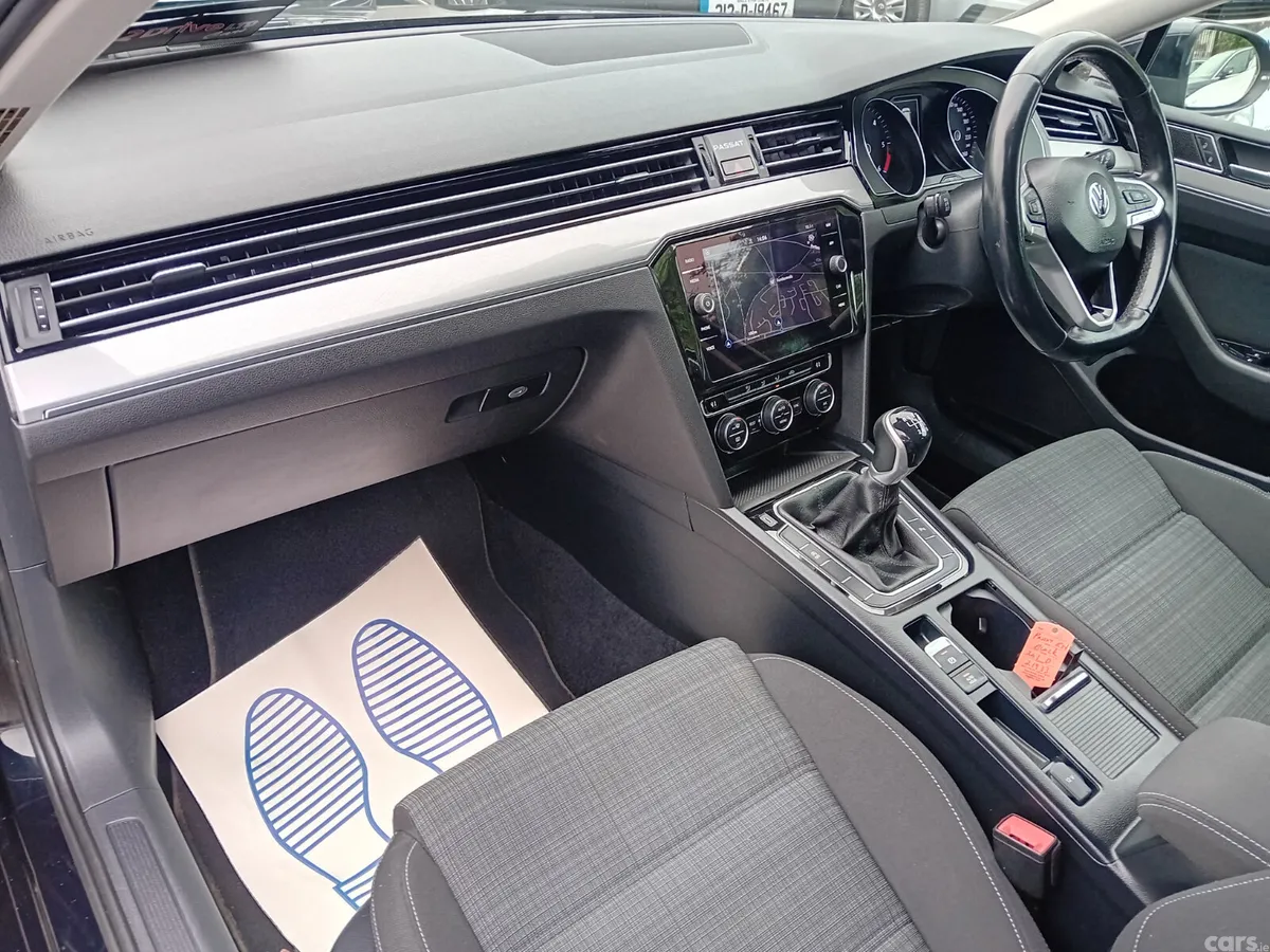Volkswagen Passat Estate, Diesel, 2020, Black