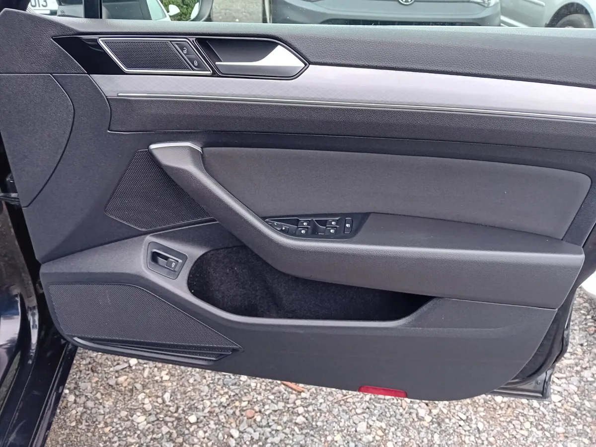 Volkswagen Passat Estate, Diesel, 2020, Black