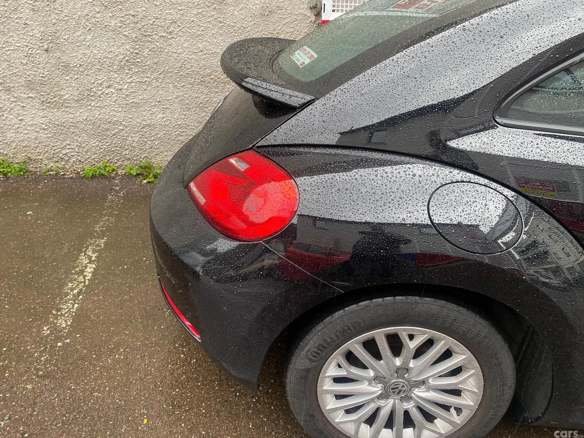 Volkswagen Beetle Hatchback, Diesel, 2014, Black