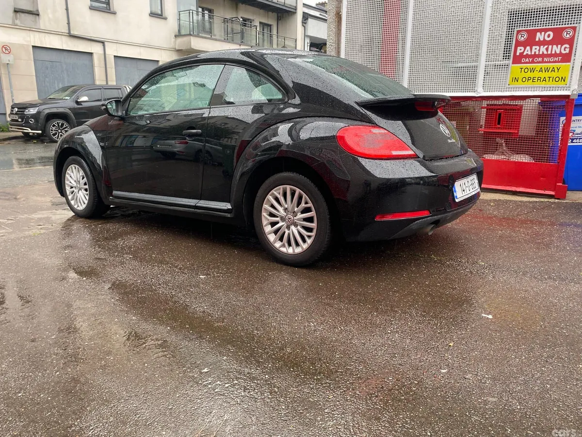 Volkswagen Beetle Hatchback, Diesel, 2014, Black