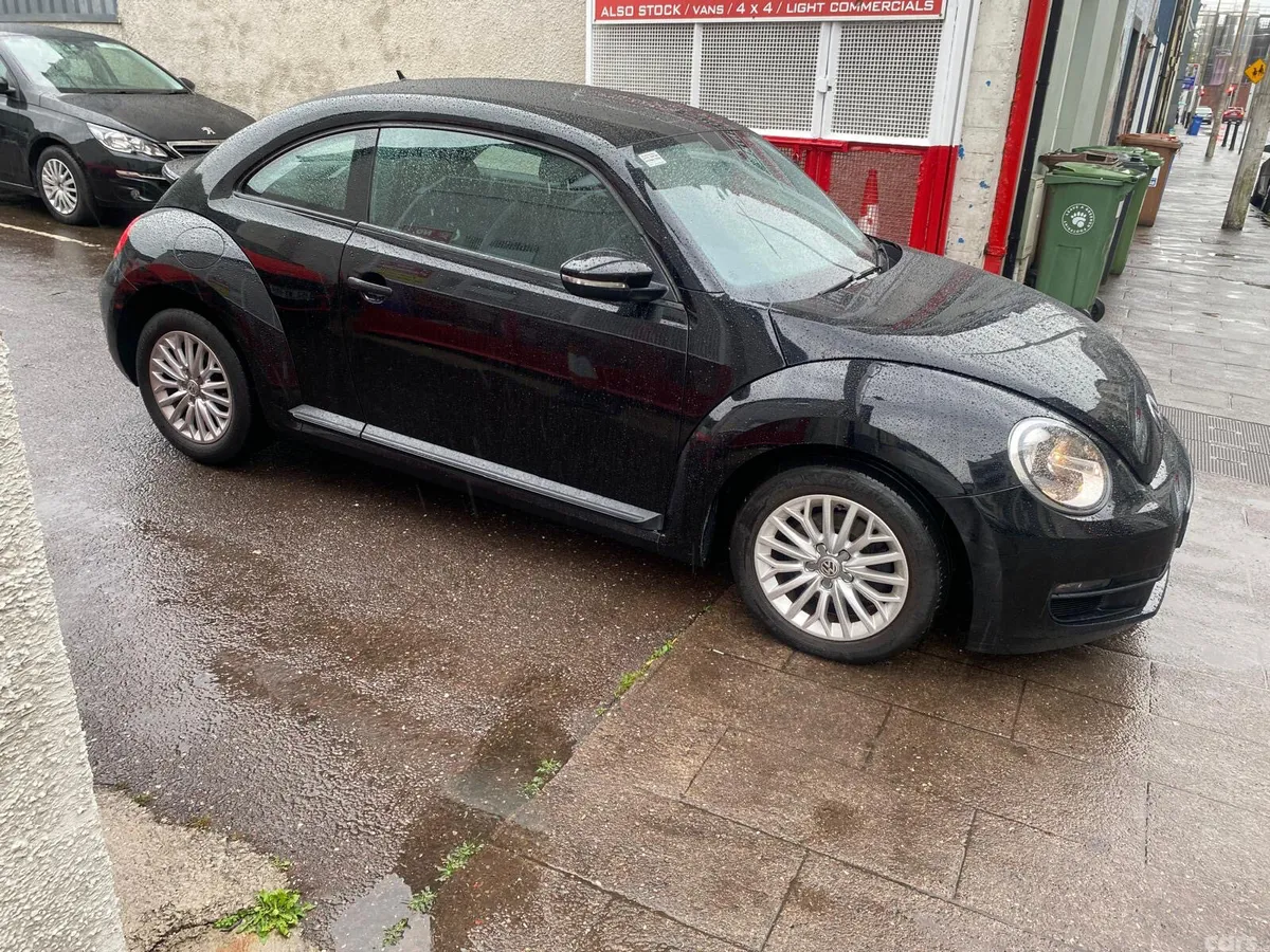 Volkswagen Beetle Hatchback, Diesel, 2014, Black