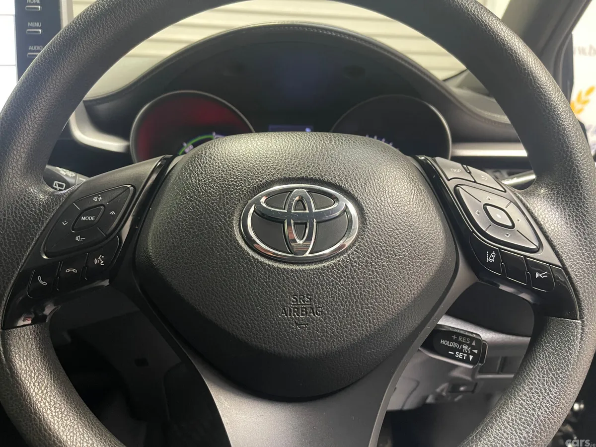 Toyota C-HR SUV, Petrol Hybrid, 2019, Black