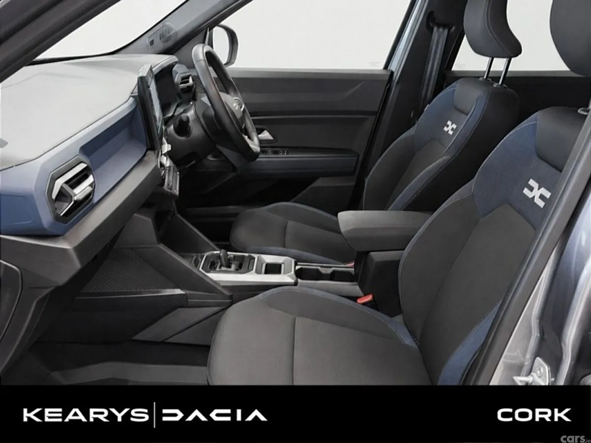 Dacia Duster SUV, Petrol Hybrid, 2026, Grey