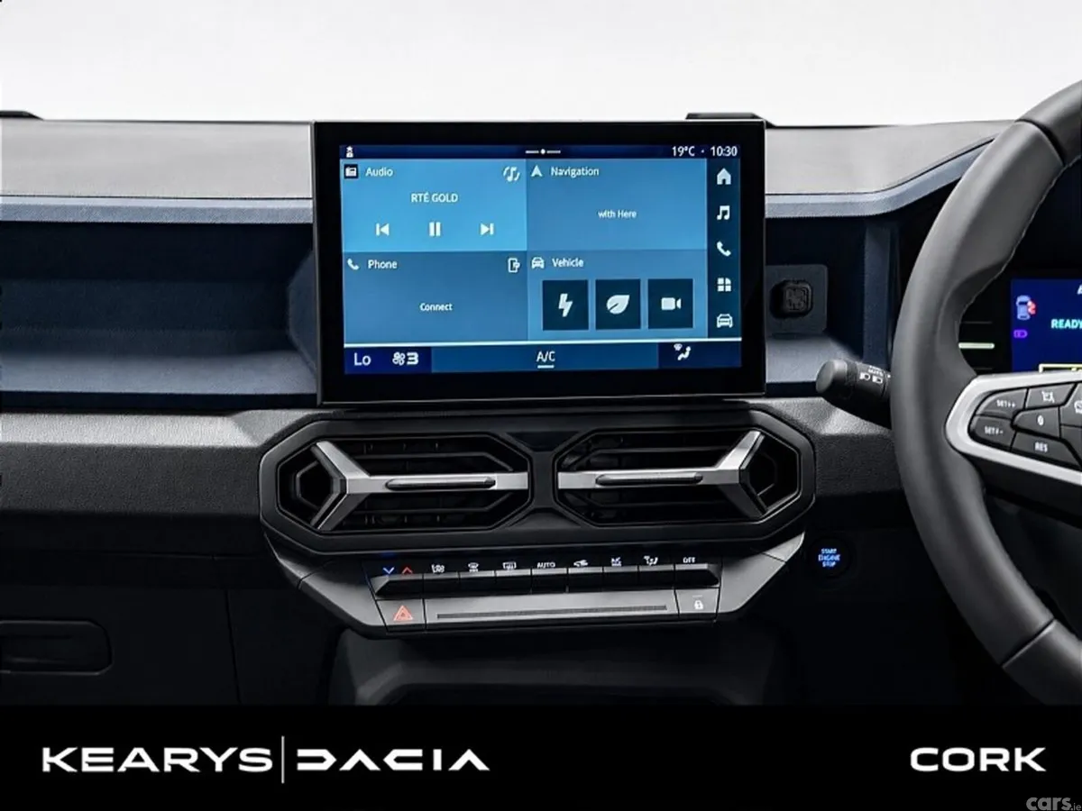 Dacia Duster SUV, Petrol Hybrid, 2026, Grey