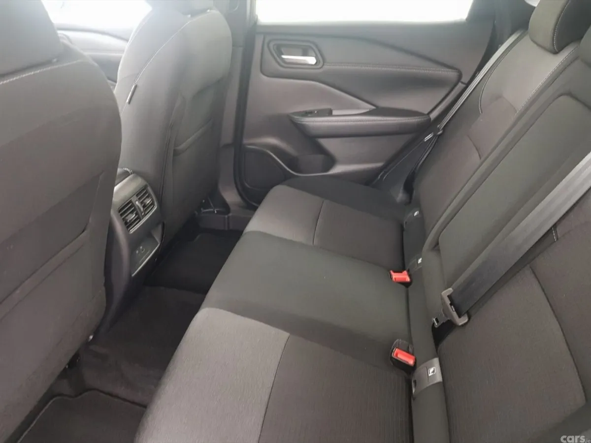 Nissan Qashqai MPV, Petrol Hybrid, 2023, Grey