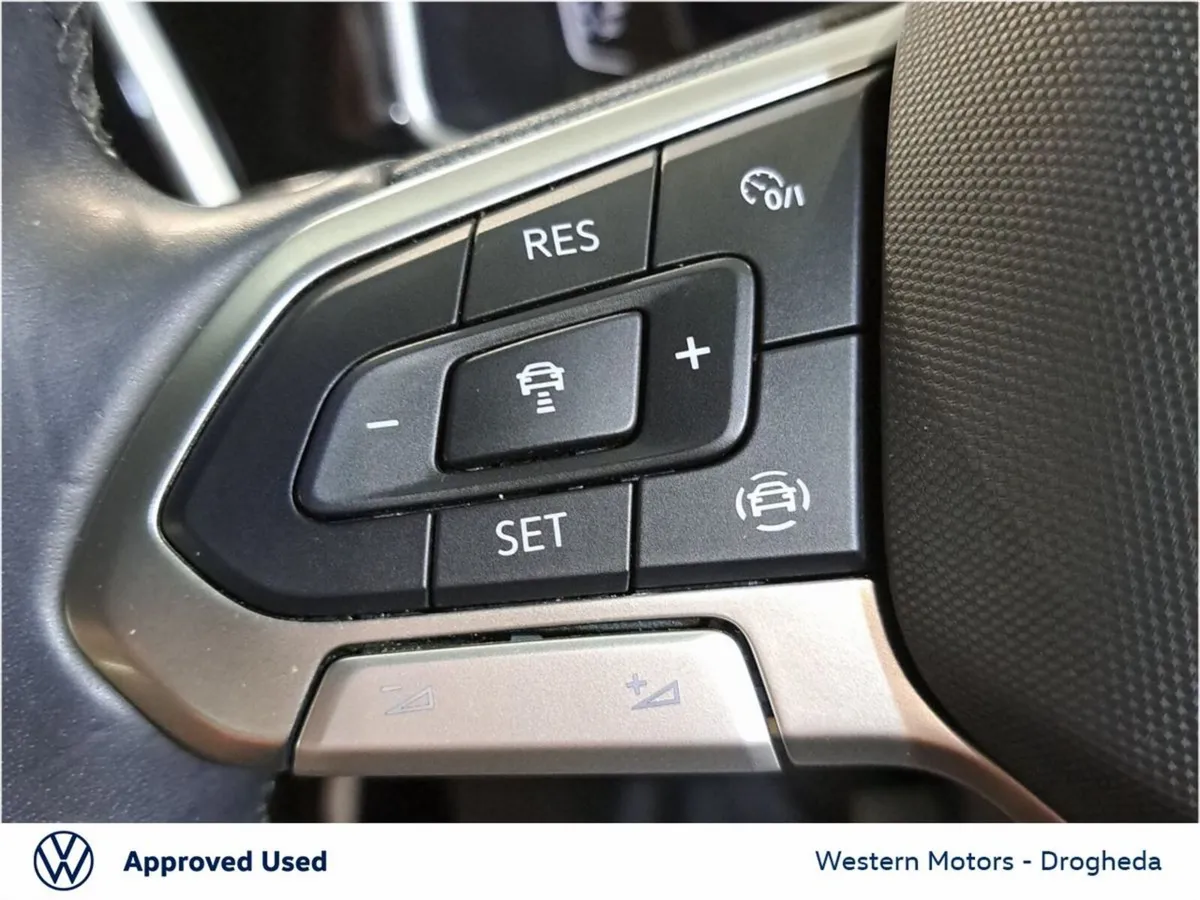 Volkswagen T-Roc SUV, Petrol, 2024, White