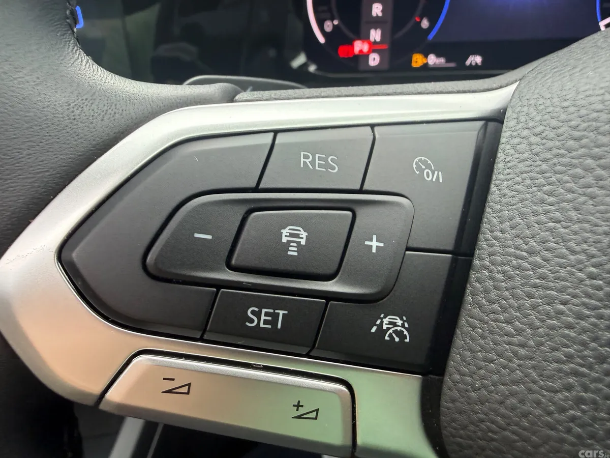 Volkswagen Golf Hatchback, Diesel, 2022, Red