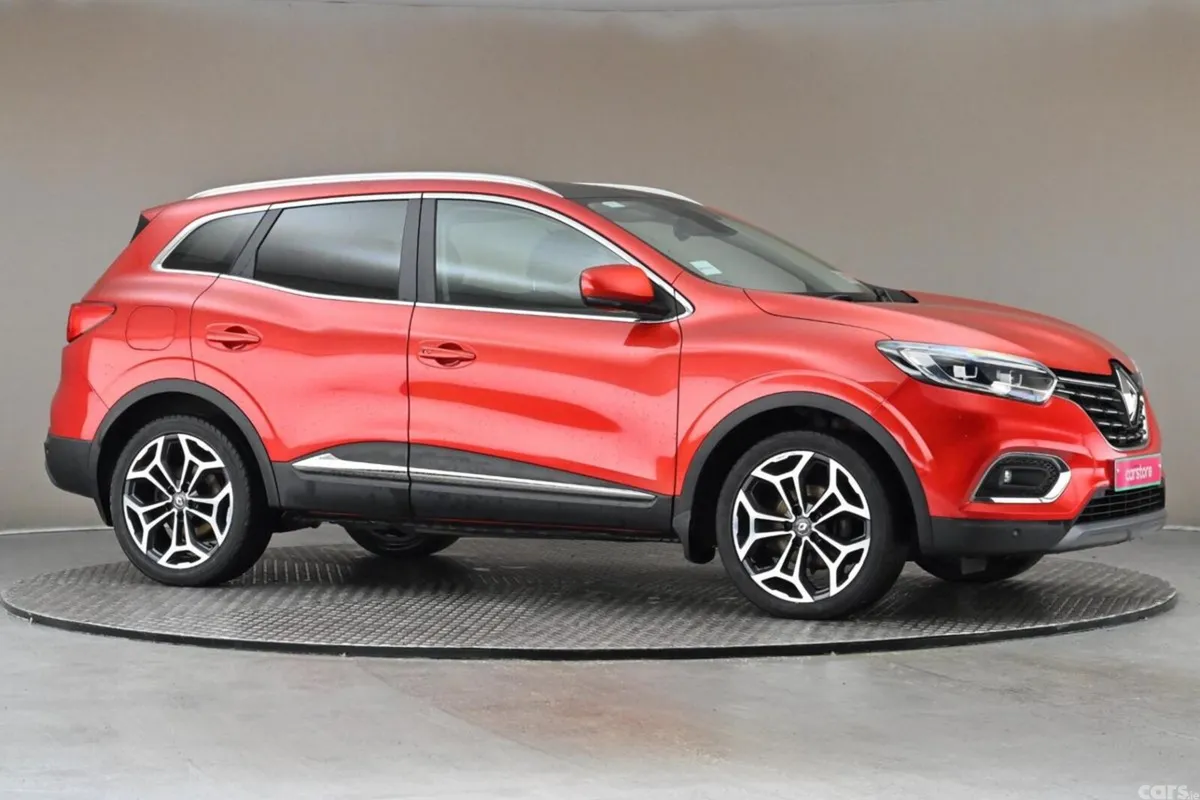 Renault Kadjar SUV, Petrol, 2019, Red