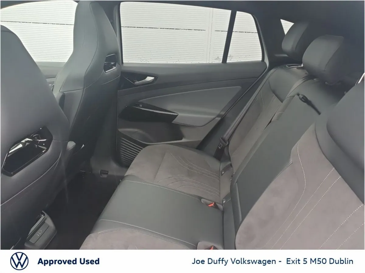 Volkswagen ID.4 Estate, Electric, 2026, White