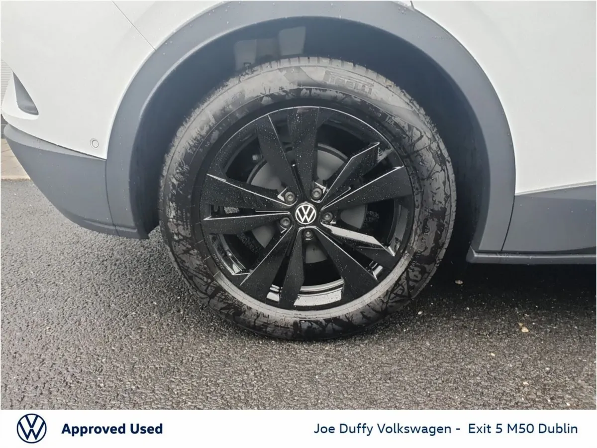 Volkswagen ID.4 Estate, Electric, 2026, White