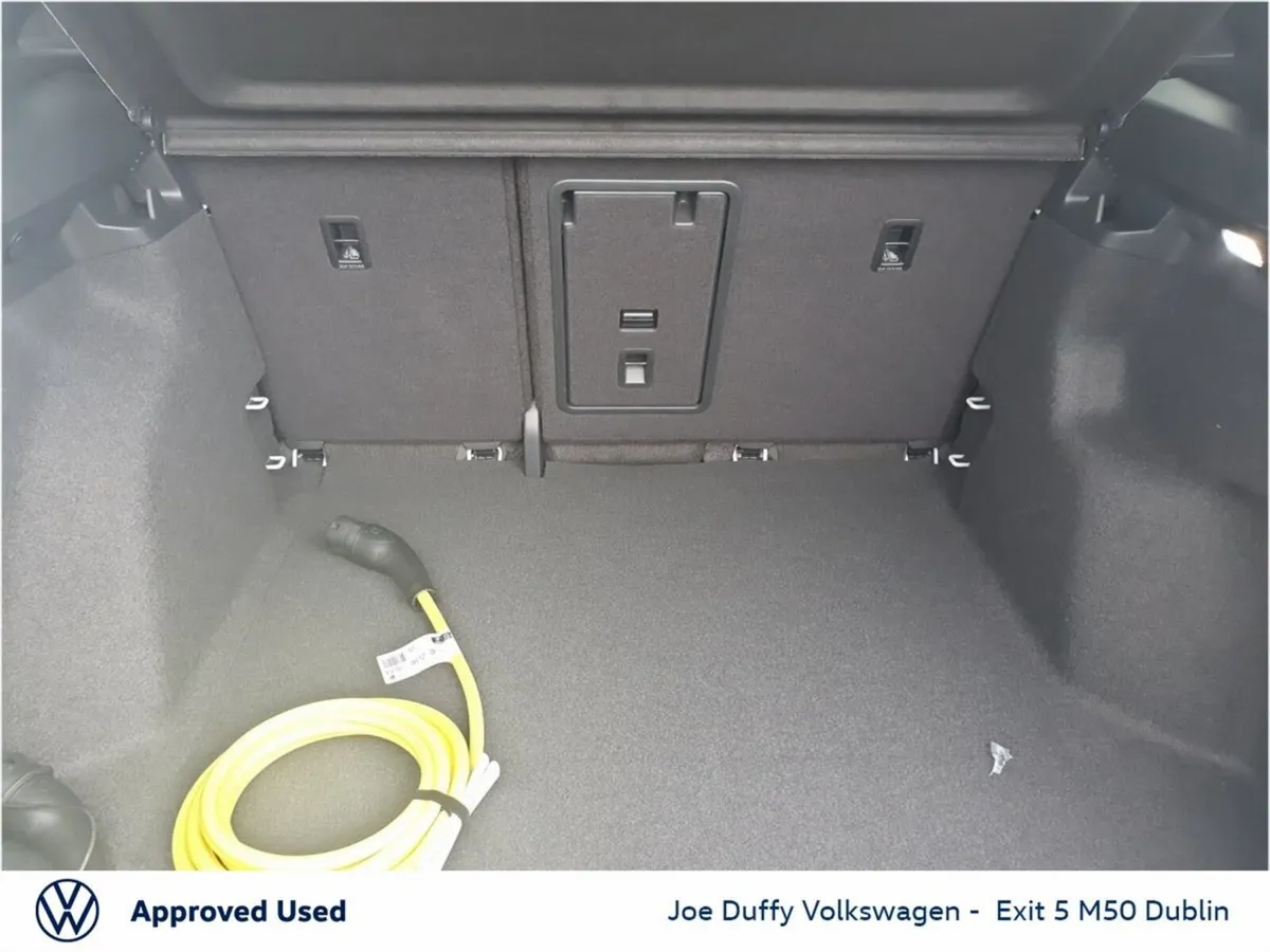 Volkswagen ID.4 Estate, Electric, 2026, White