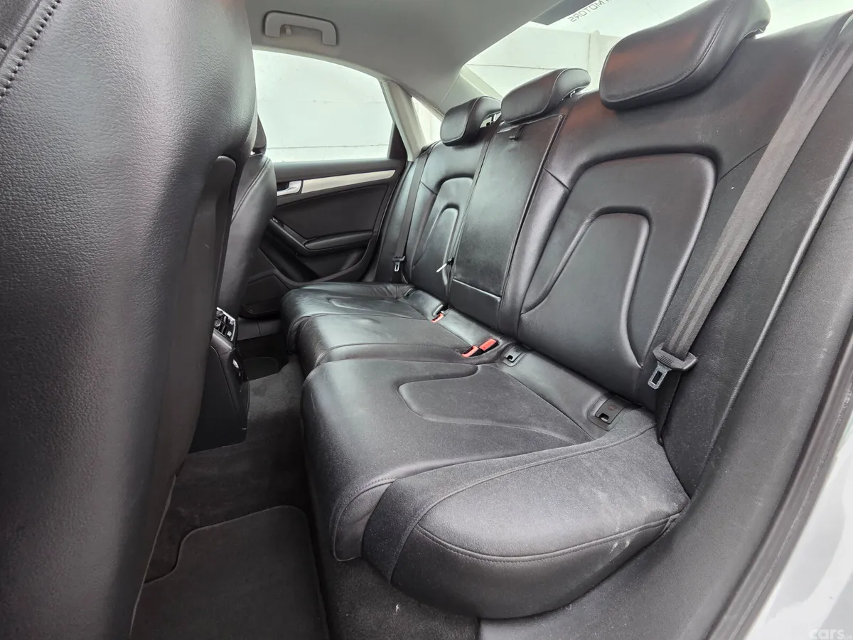 Audi A4 Saloon, Diesel, 2015, Silver