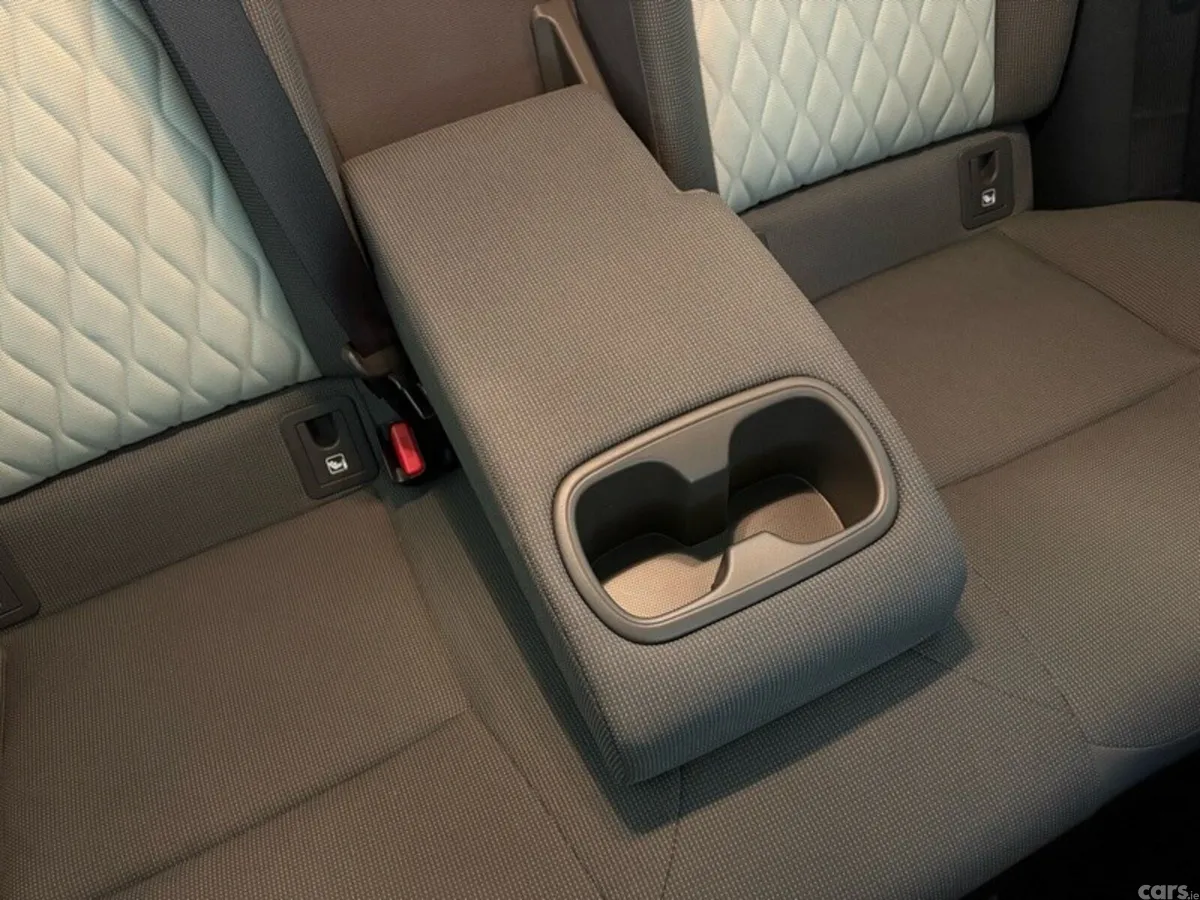 Toyota Corolla Saloon, Petrol Hybrid, 2021, Silver