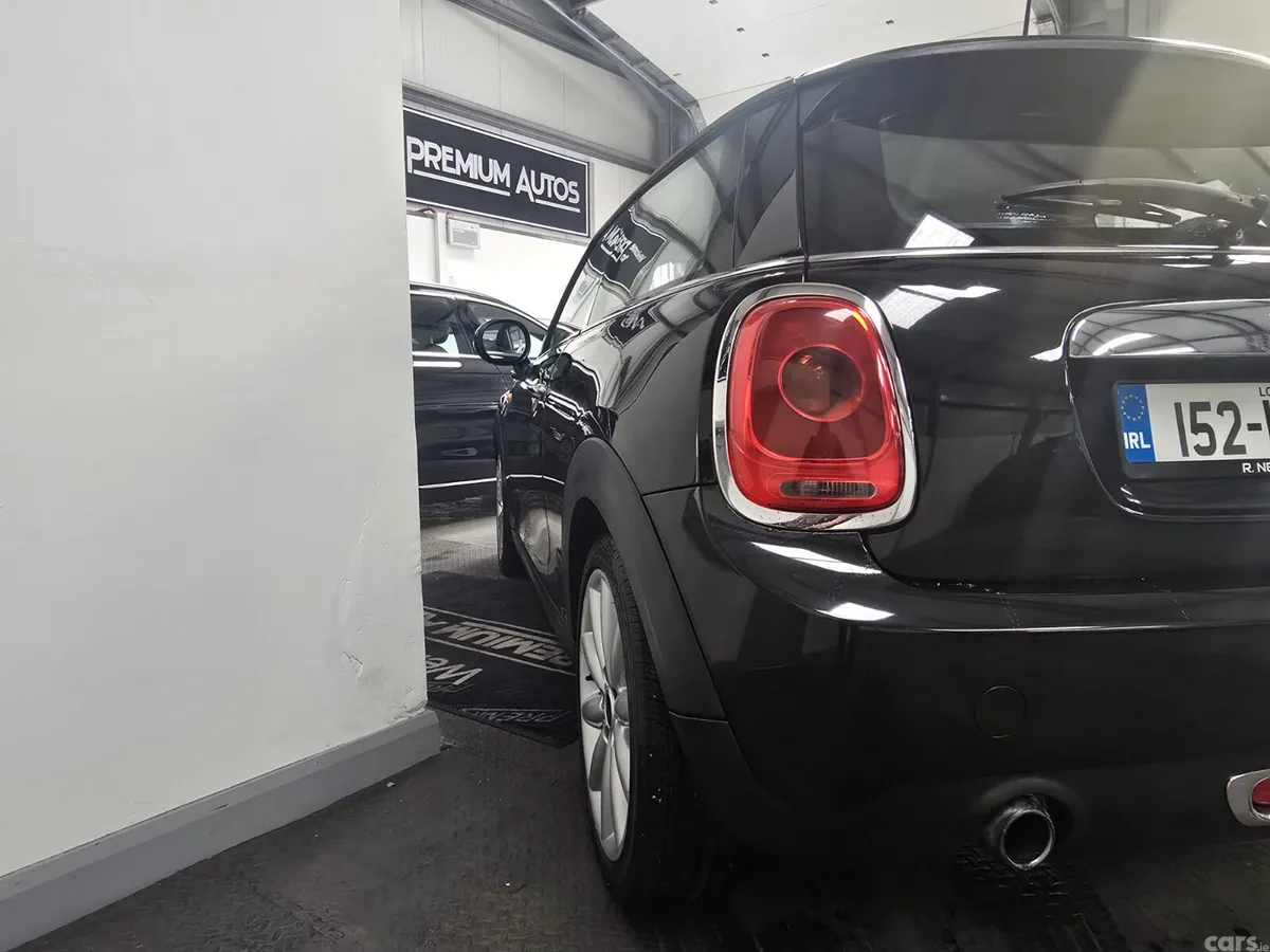 Mini Cooper Hatchback, Diesel, 2015, Black
