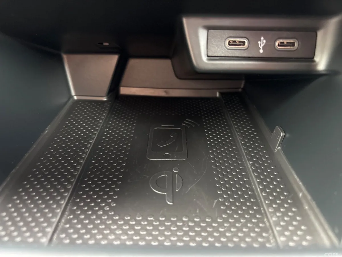 Volkswagen Polo Hatchback, Petrol, 2023, Blue