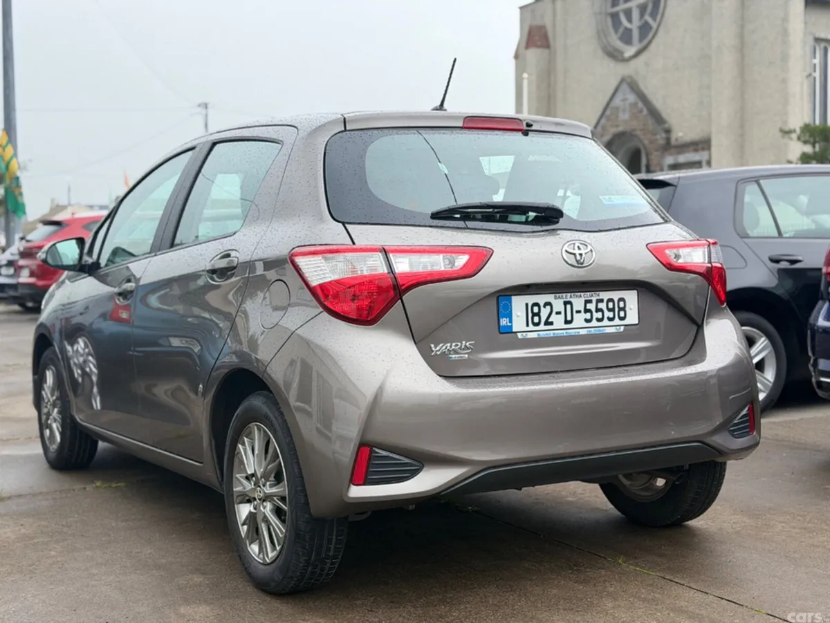 Toyota Yaris Hatchback, Petrol, 2018, Grey