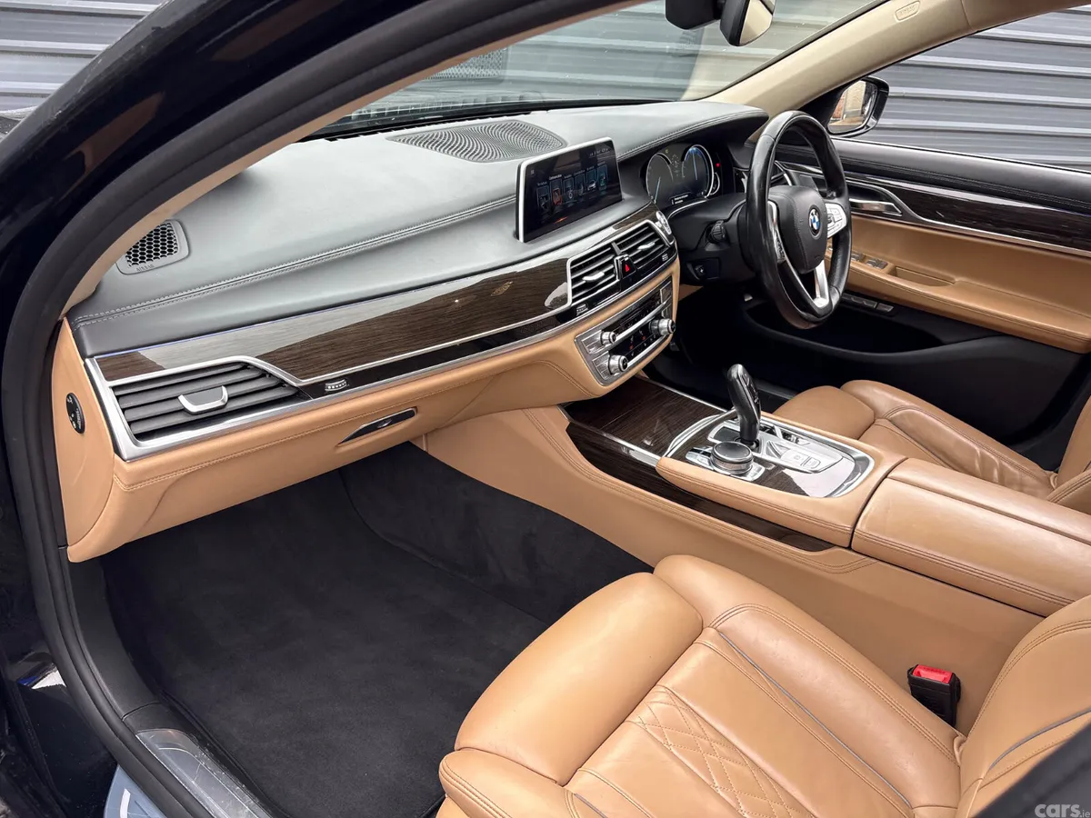 BMW 7-Series Saloon, Diesel, 2016, Black