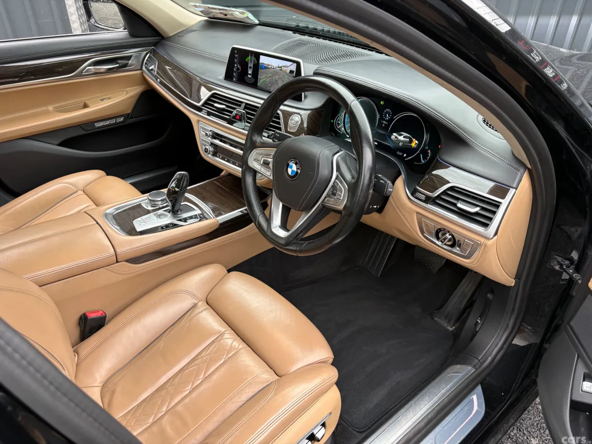 BMW 7-Series Saloon, Diesel, 2016, Black