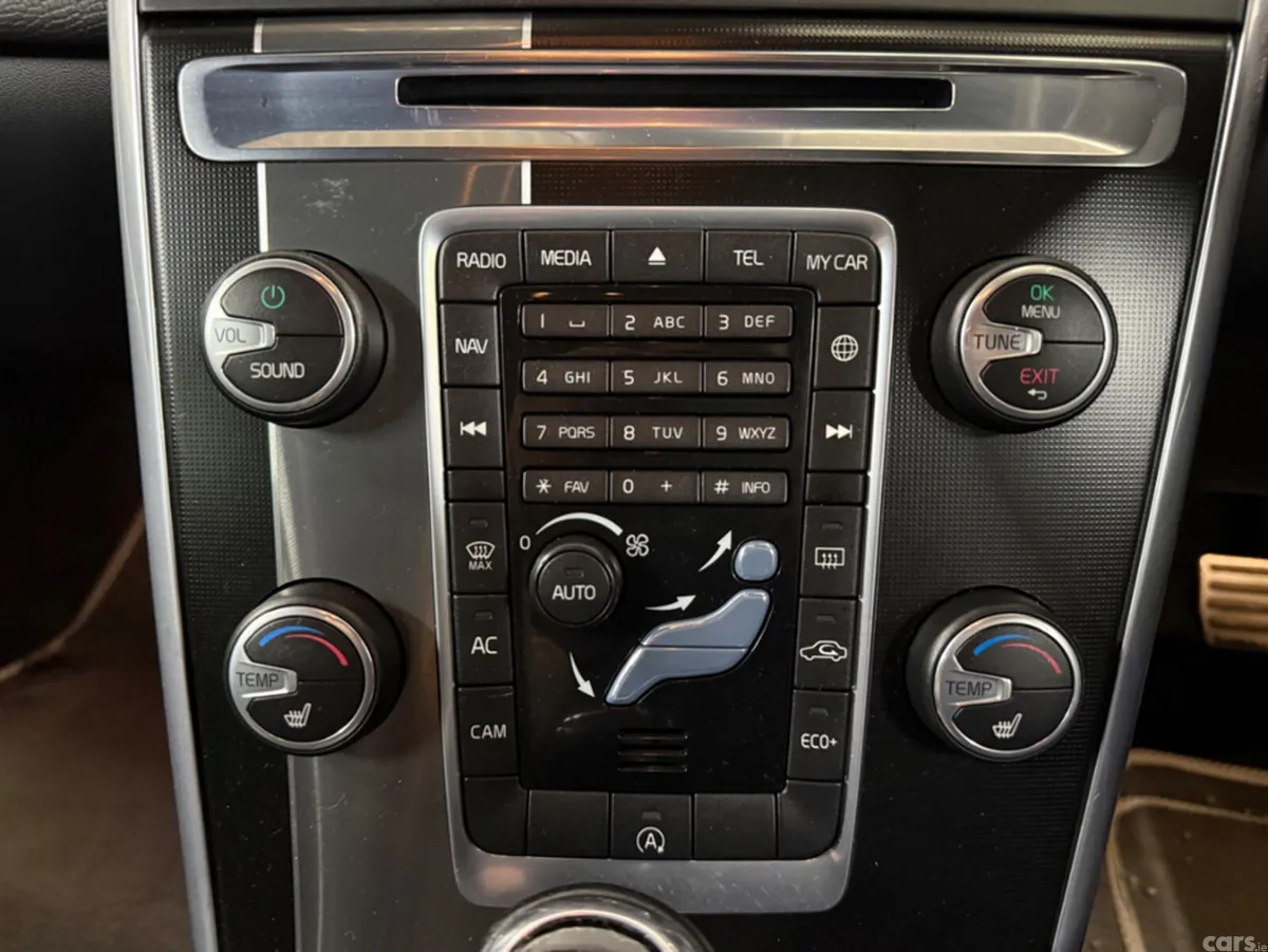 Volvo XC60 Estate, Diesel, 2015, Black