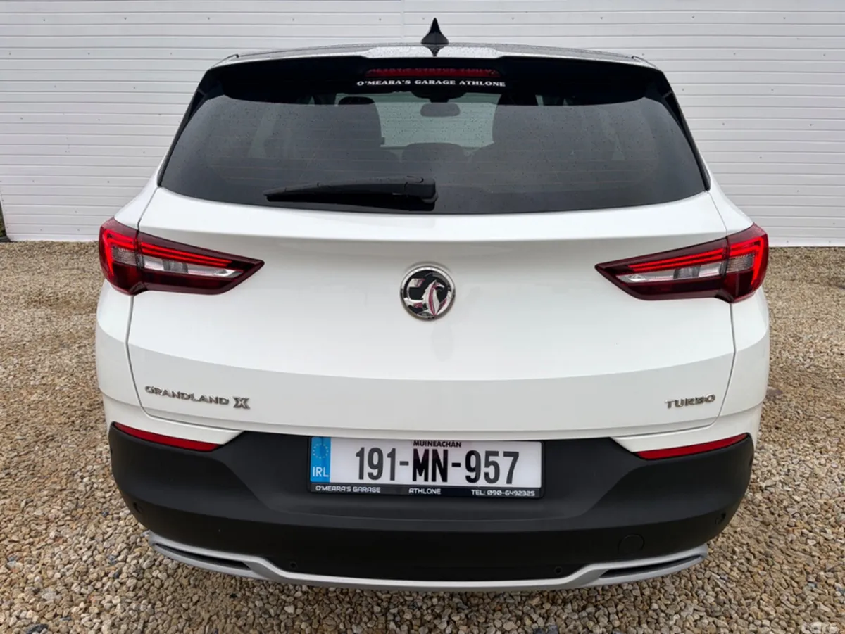 Vauxhall Grandland X Hatchback, Petrol, 2019, White