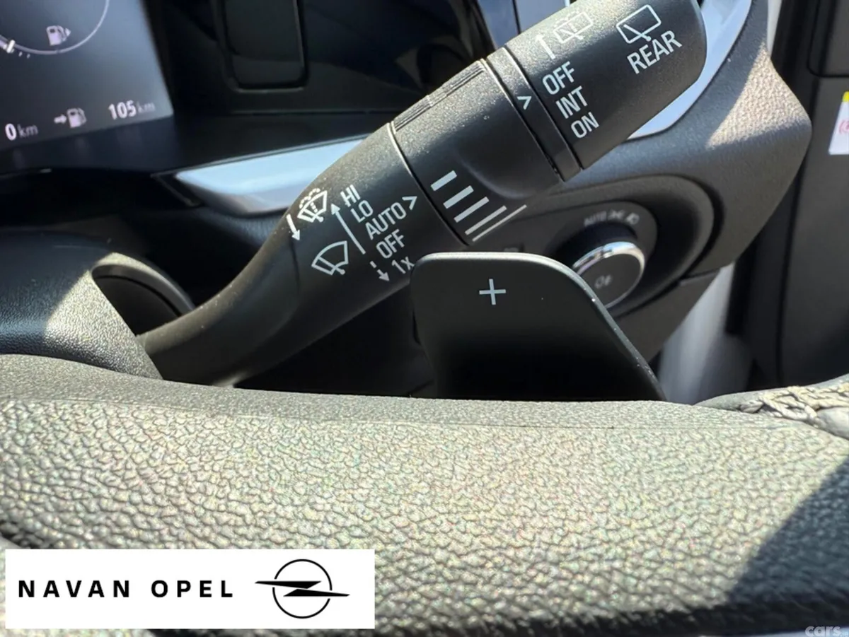 Opel Grandland SUV, Petrol Plug-in Hybrid, 2024, White