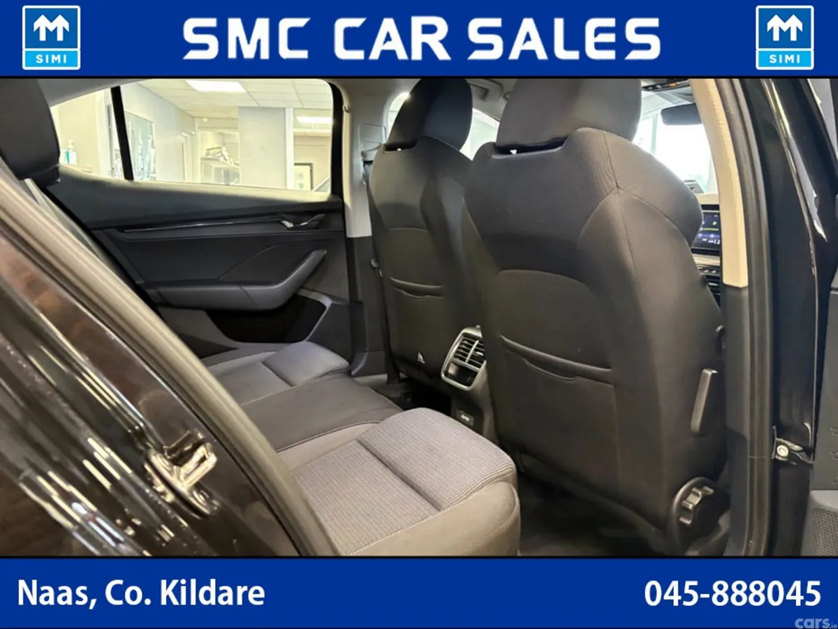 Skoda Octavia Hatchback, Diesel, 2022, Black