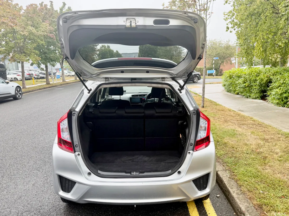 Honda Fit Hatchback, Petrol Hybrid, 2016, Silver