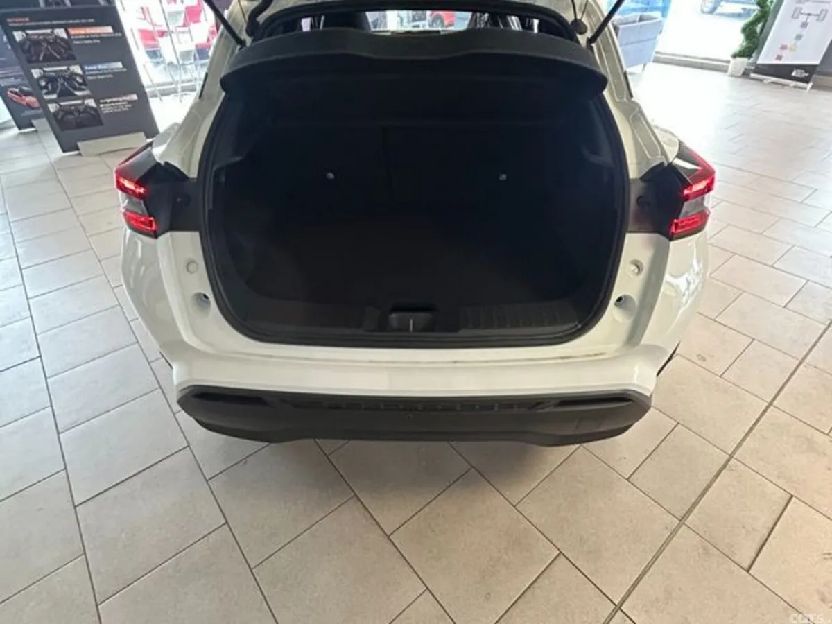 Nissan Juke MPV, Petrol, 2026, White