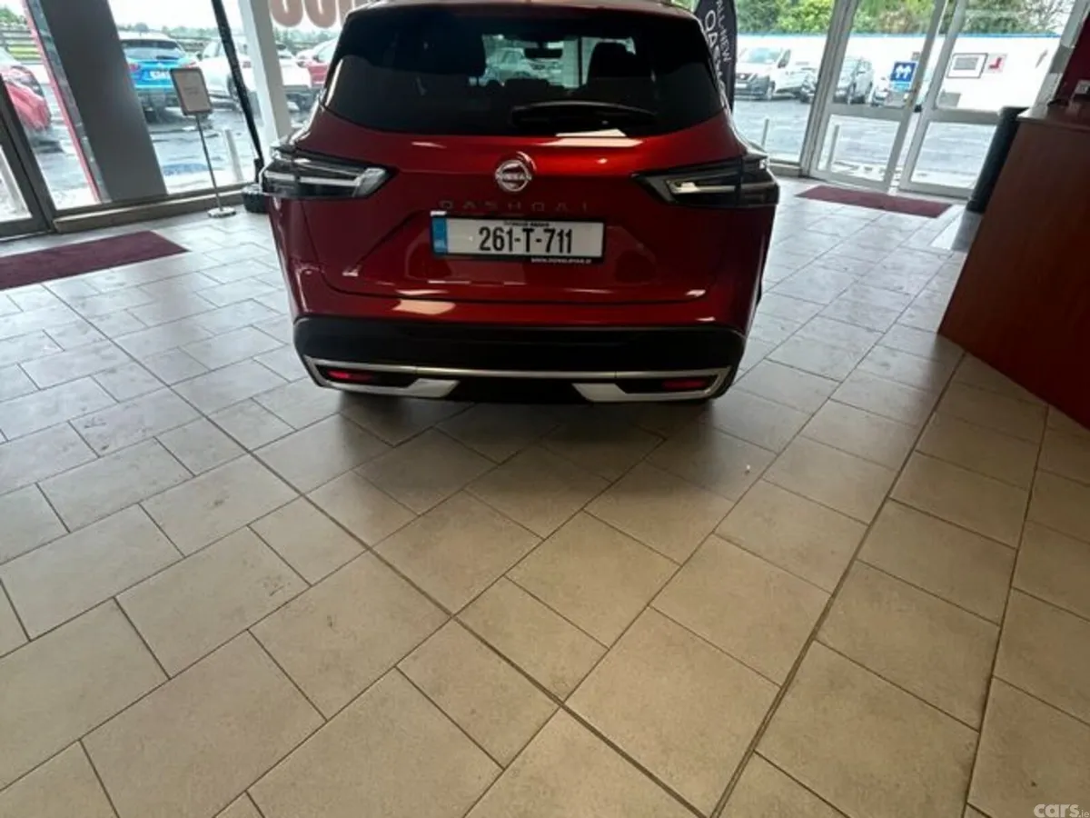 Nissan Qashqai MPV, Petrol Hybrid, 2026, Red