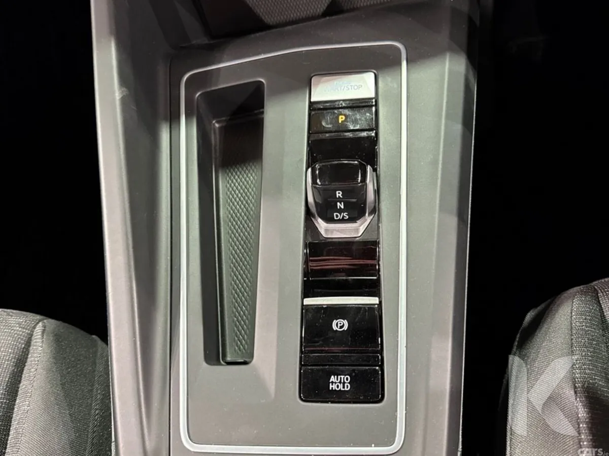 Volkswagen Golf Hatchback, Petrol, 2022, White