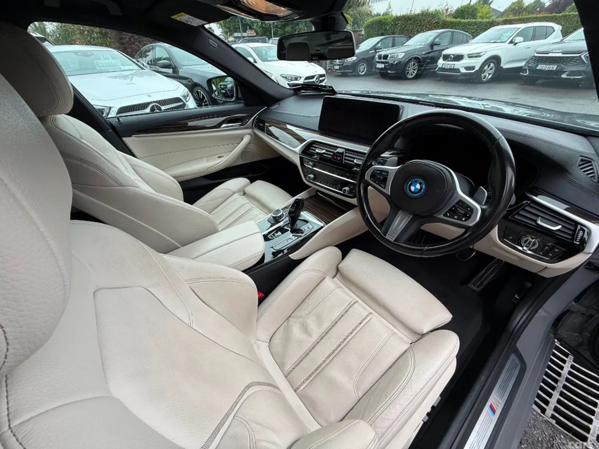 BMW 5-Series Saloon, Petrol Plug-in Hybrid, 2022, Grey