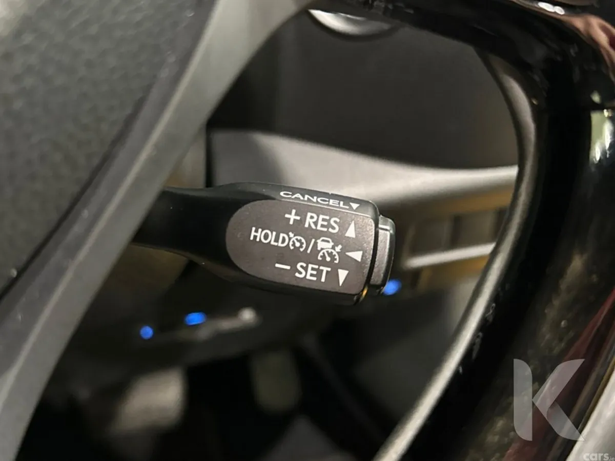 Toyota C-HR SUV, Petrol Hybrid, 2022, Yellow
