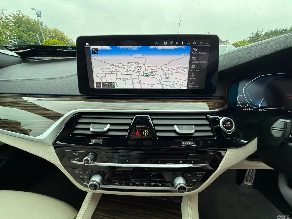 BMW 5-Series Saloon, Petrol Plug-in Hybrid, 2022, Grey