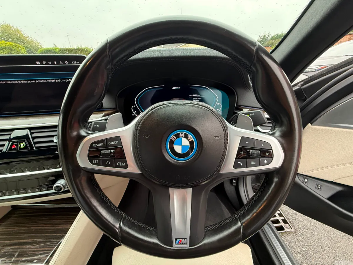 BMW 5-Series Saloon, Petrol Plug-in Hybrid, 2022, Grey