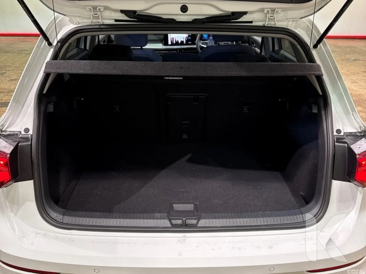 Volkswagen Golf Hatchback, Petrol, 2022, White